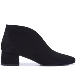 Blenniee Black Suede Ankle Boots<Carl Scarpa Hot