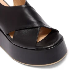 Glorioso Black Leather Wedge Platform Sandals<Carl Scarpa Outlet