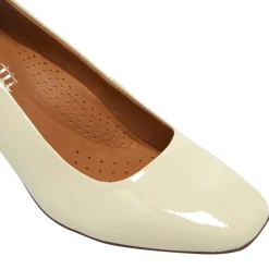 Medola Off White Patent Leather Courts<Carl Scarpa Hot