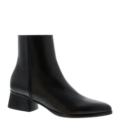 Megan Black Leather Ankle Boots<Carl Scarpa New