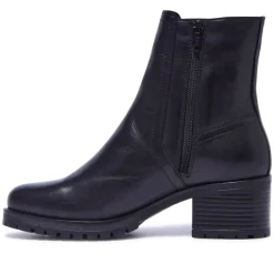 Trepani Black Leather Ankle Boots<Carl Scarpa Hot
