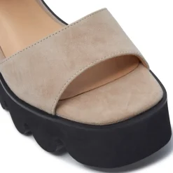 Veronne Beige Suede Wavesole Sandals<Carl Scarpa Outlet